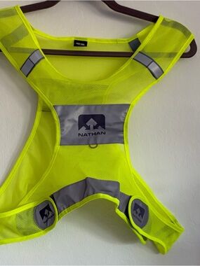 Nathan High-Visibility Reflective Running Vest